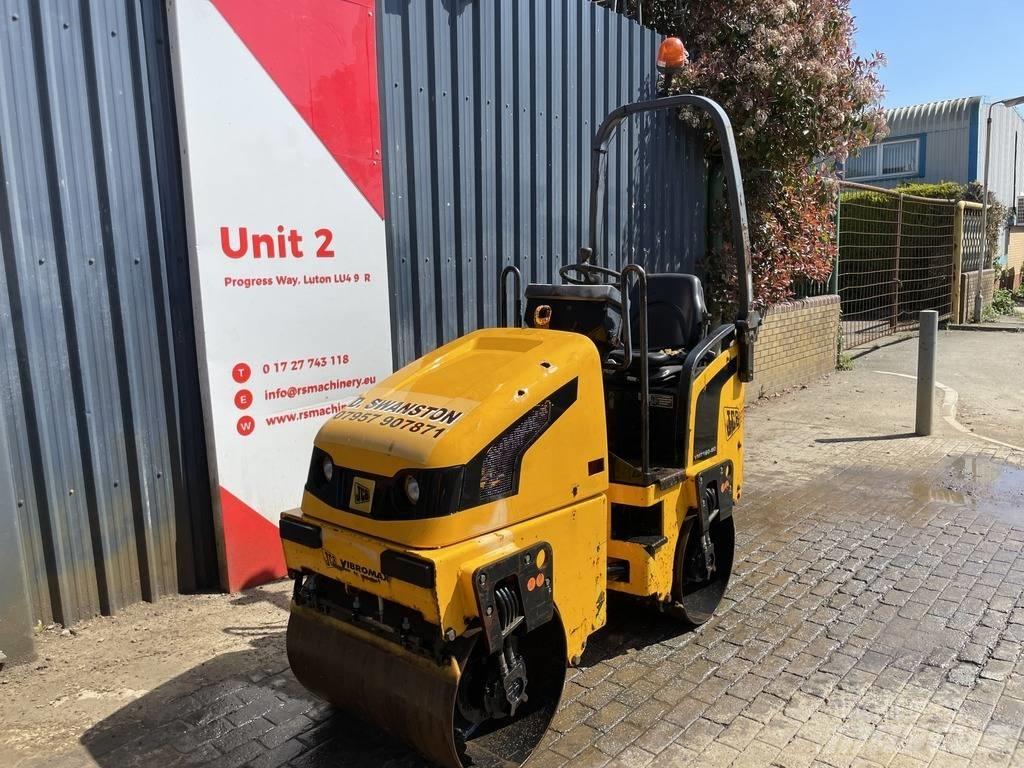JCB VMT 160 Tandemové válce