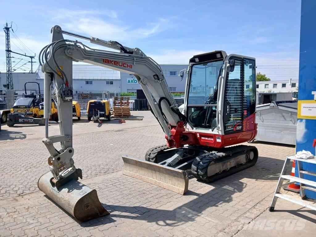Takeuchi TB 240 DPF Mini rýpadla < 7t