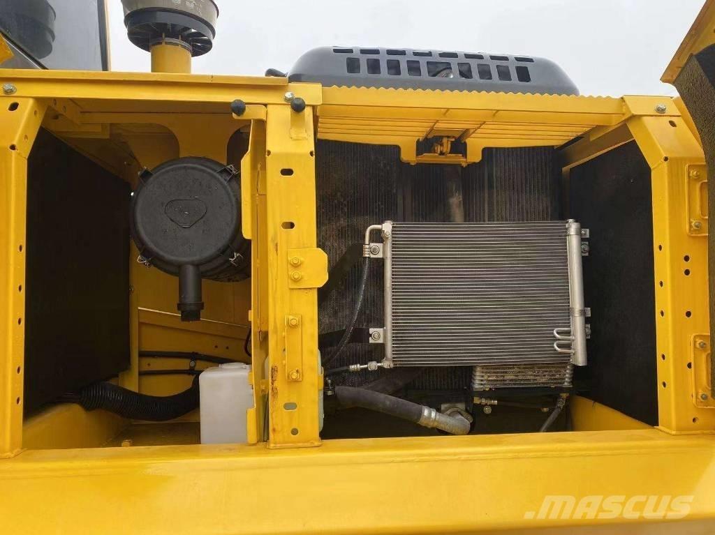 Komatsu PC 240 Pásová rýpadla