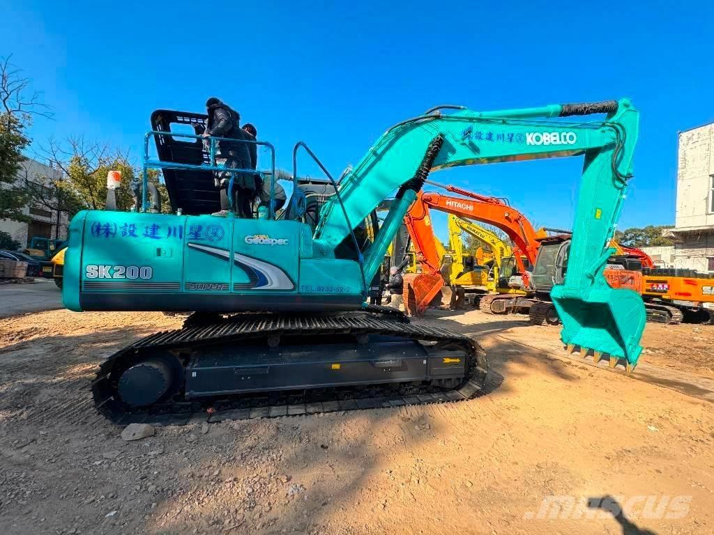 Kobelco SK 200-8 Pásová rýpadla