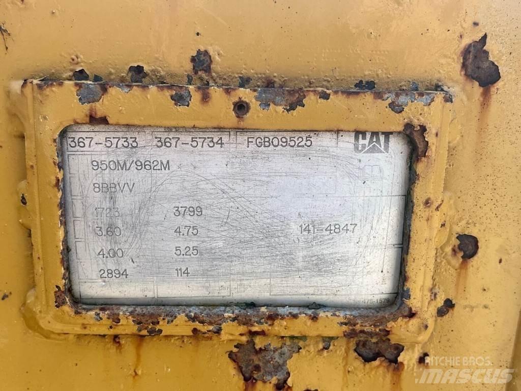 CAT 950M Kolové nakladače