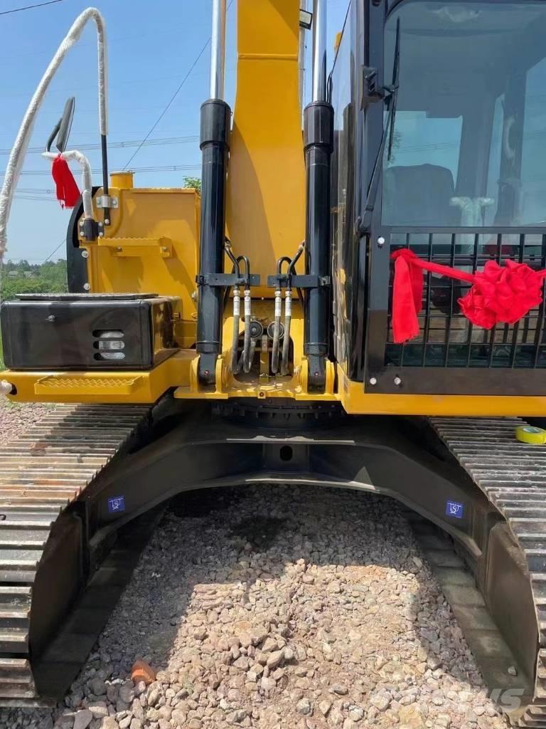 CAT 312D Midi rýpadla 7t - 12t