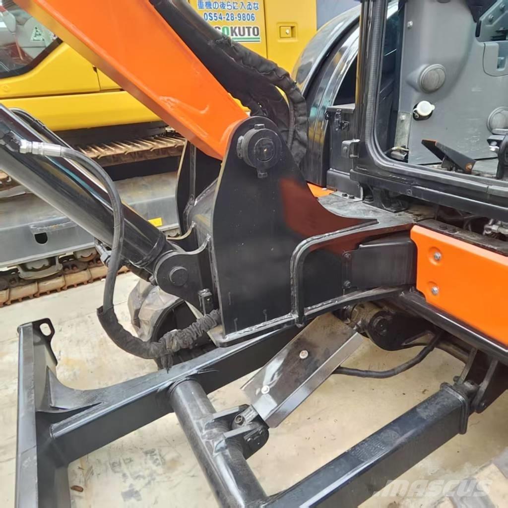 Hitachi ZX 55 UR Mini rýpadla < 7t
