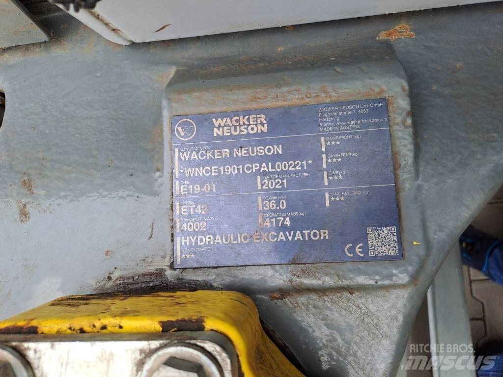 Wacker Neuson ET42 Pásová rýpadla