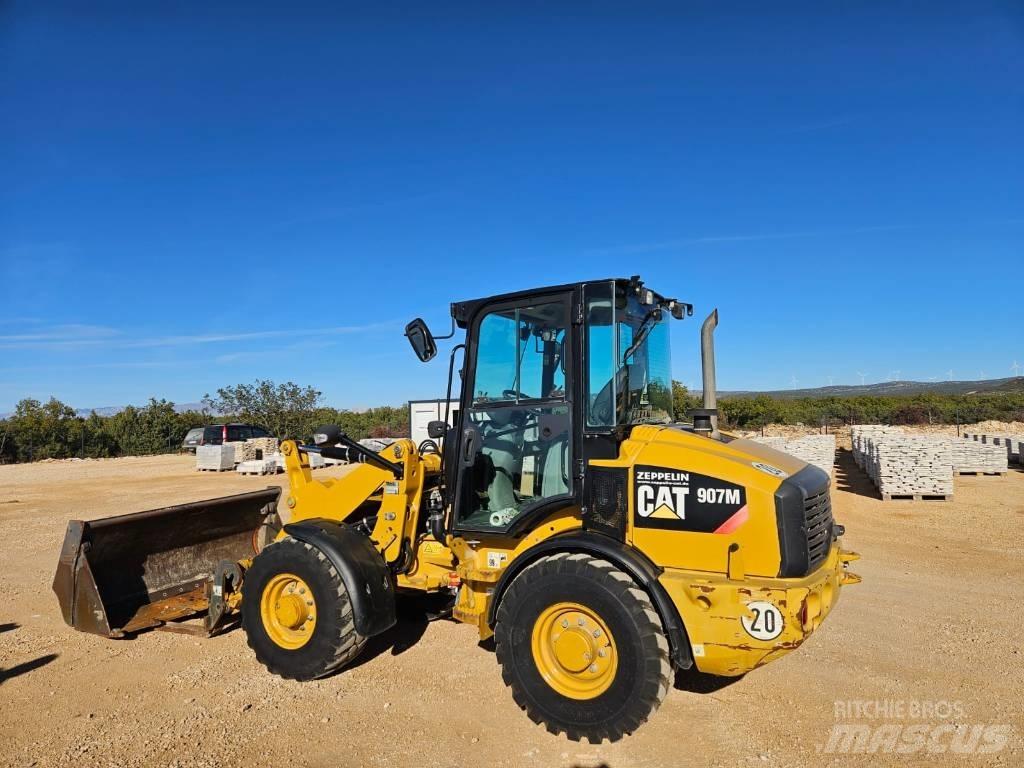 CAT 907 M Kolové nakladače