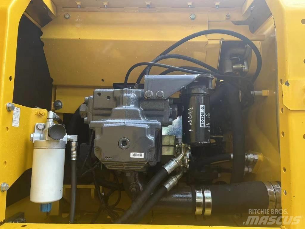 CAT CAT315 Midi rýpadla 7t - 12t