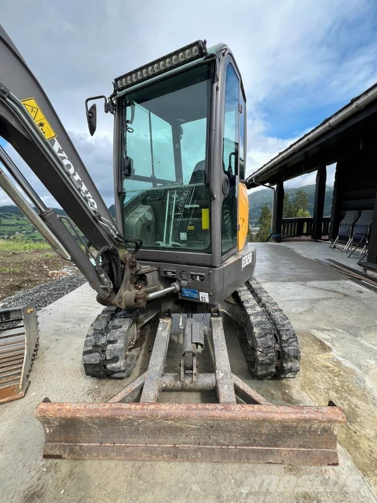 Volvo ECR25D Mini rýpadla < 7t
