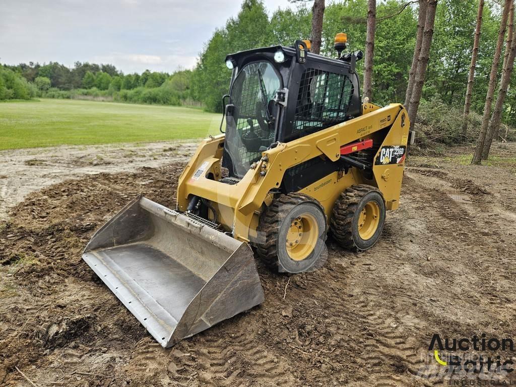 CAT 236 D Smykem řízené nakladače