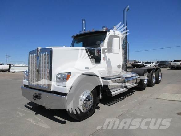 Kenworth W990 Tahače