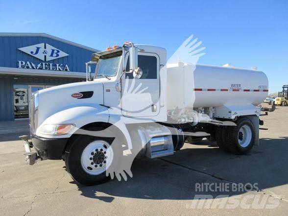 Peterbilt 337 Cisternové vozy