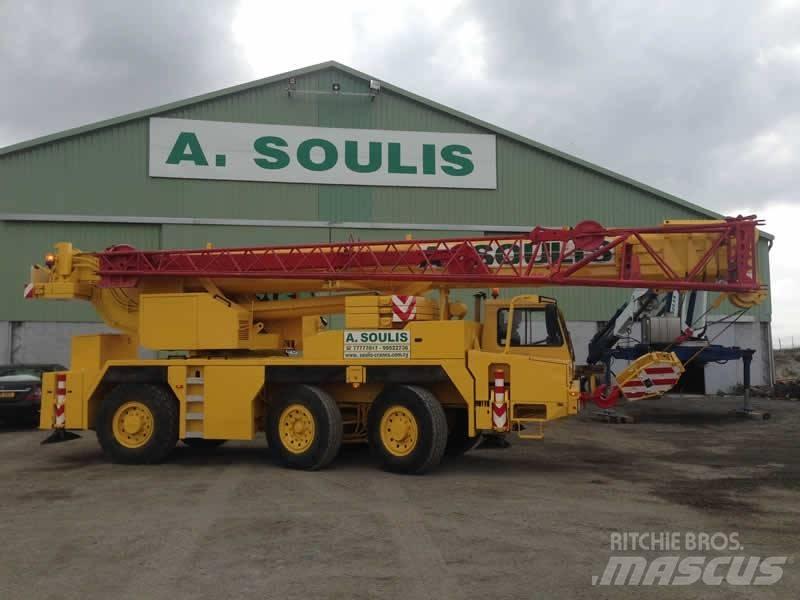 Liebherr LTM 1050 Univerzální terénní jeřáby