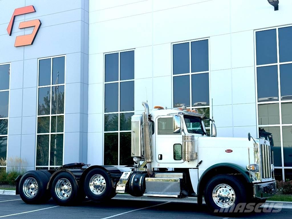 Peterbilt 388 Tahače