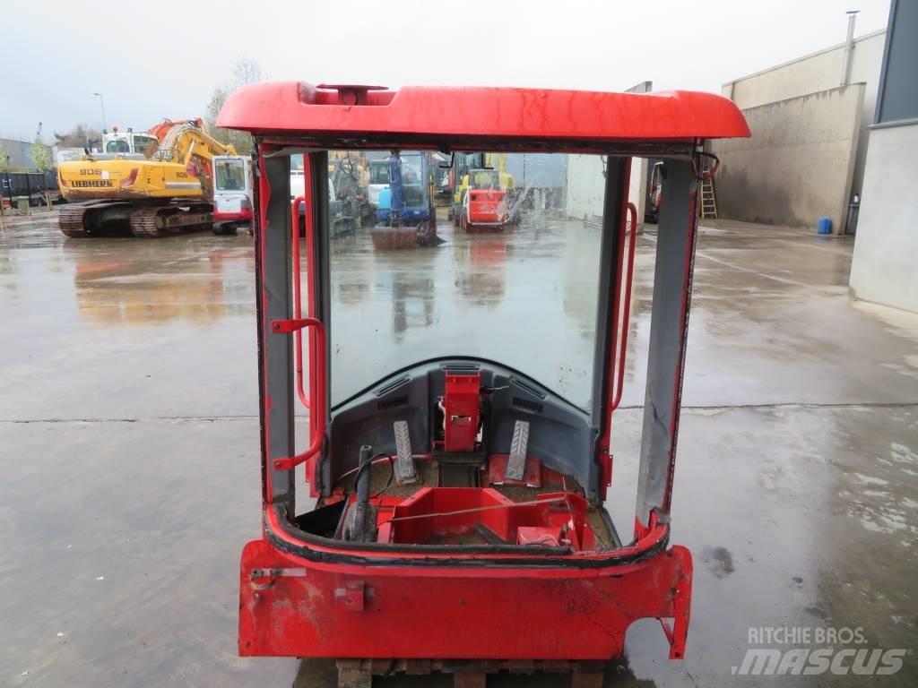Volvo L 30 B / L 35 Kabiny a interiér