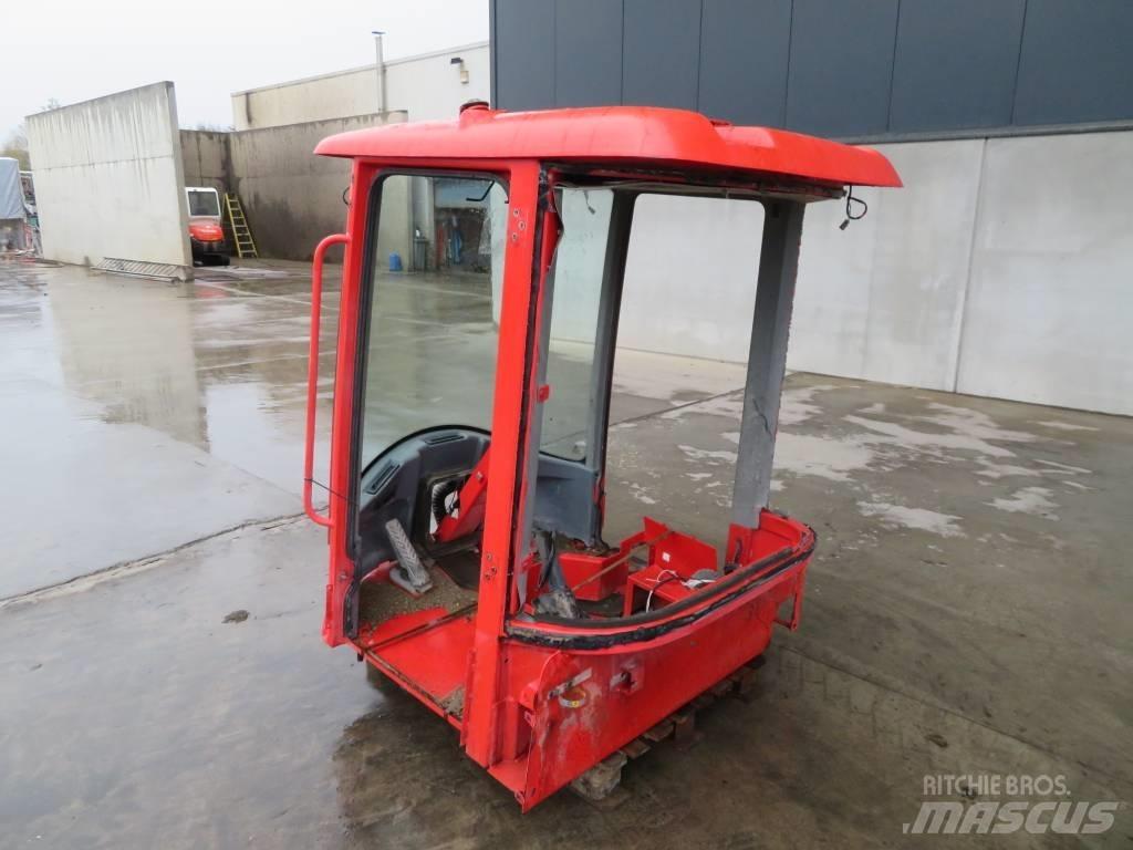 Volvo L 30 B / L 35 Kabiny a interiér