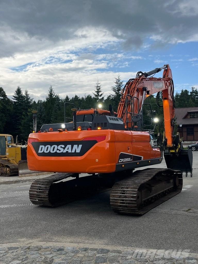 Doosan DX 255 LC-5 Pásová rýpadla