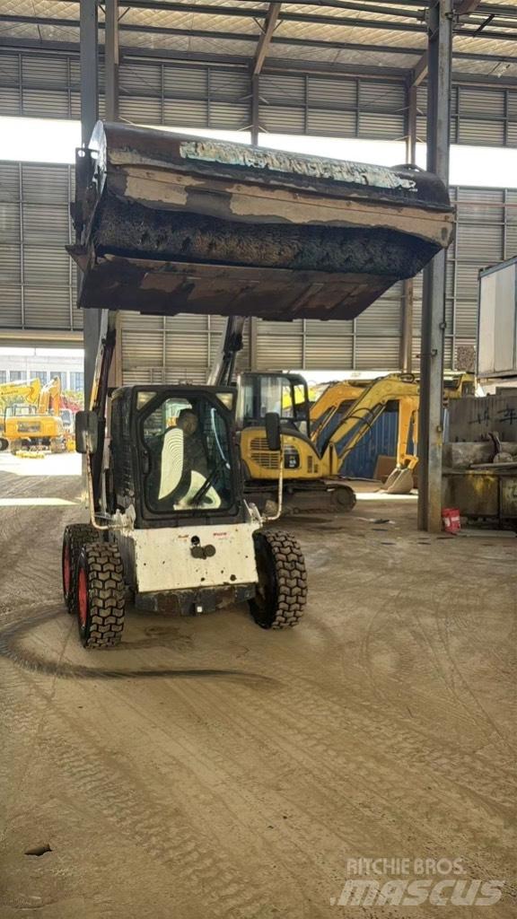 Bobcat S 160 Smykem řízené nakladače
