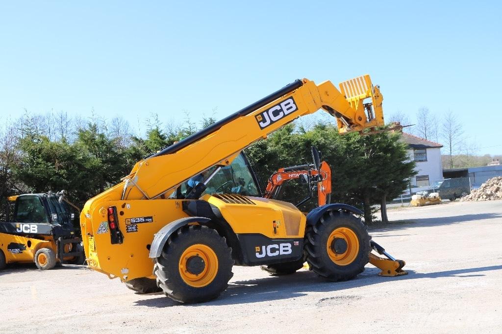 JCB 535-125 Teleskopické manipulátory