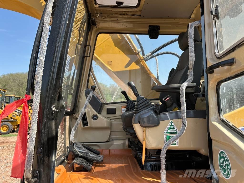 CAT 320 B L Pásová rýpadla