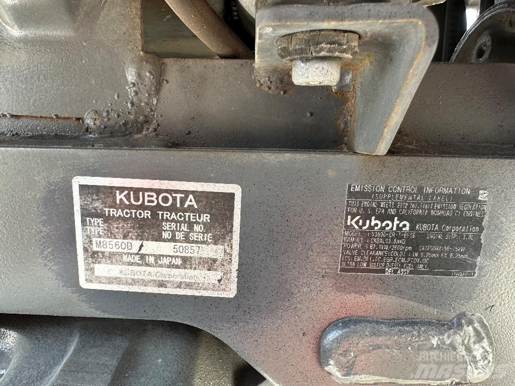 Kubota M8560 Traktory
