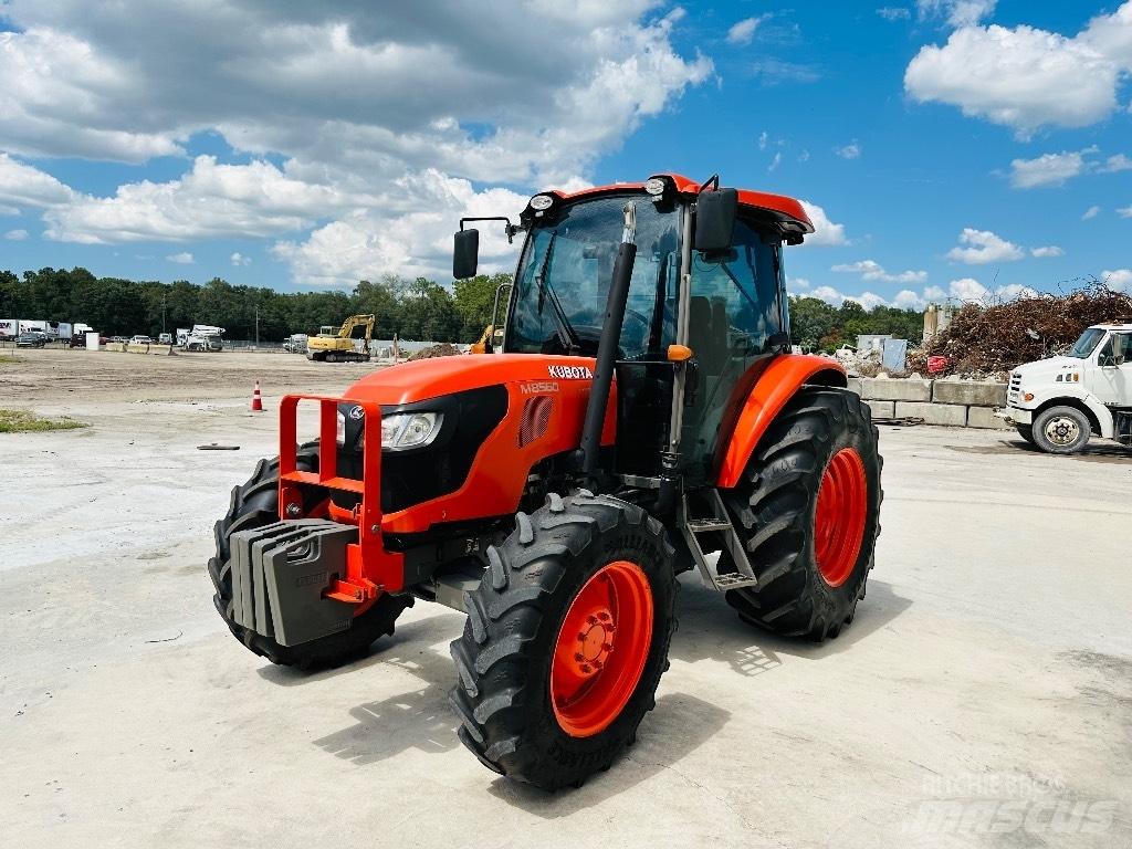 Kubota M8560 Traktory