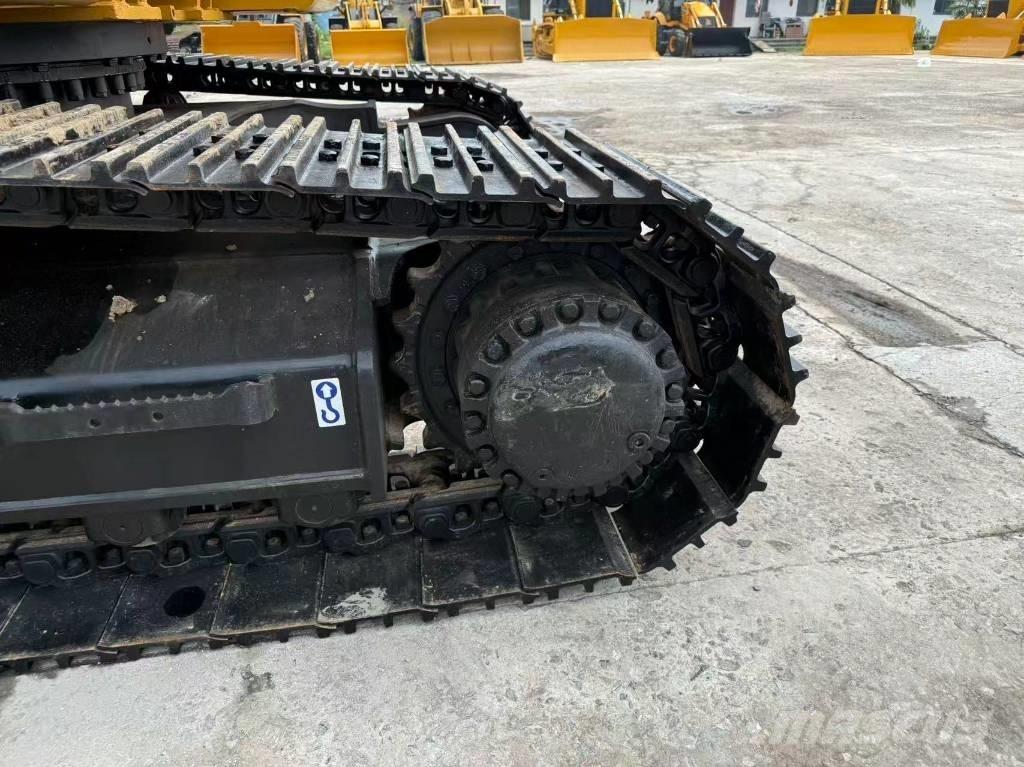 CAT 330D Pásová rýpadla