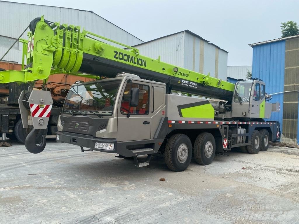 Zoomlion QY50V Univerzální terénní jeřáby