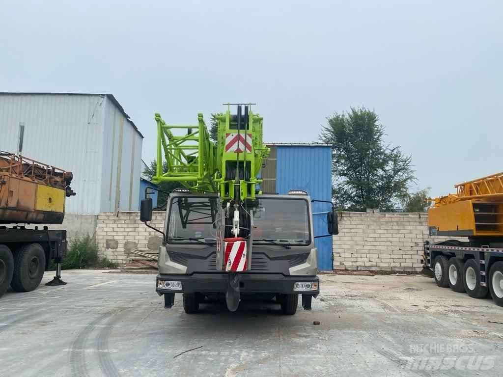 Zoomlion QY50V Univerzální terénní jeřáby