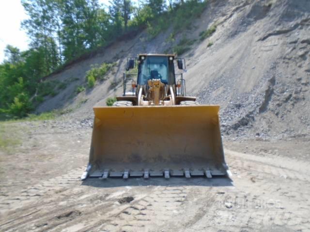 CAT 966 G Kolové nakladače