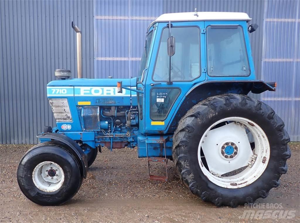 Ford 7710 Traktory