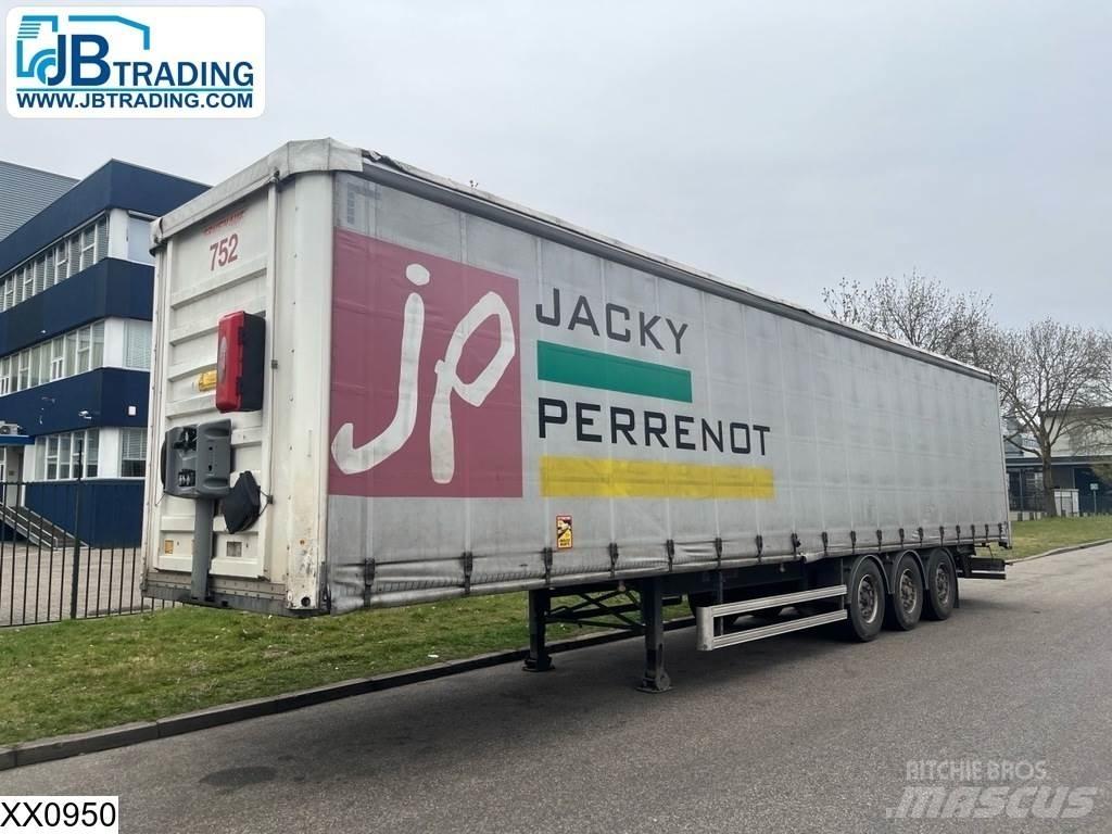 Fruehauf Tautliner Plachtové návěsy