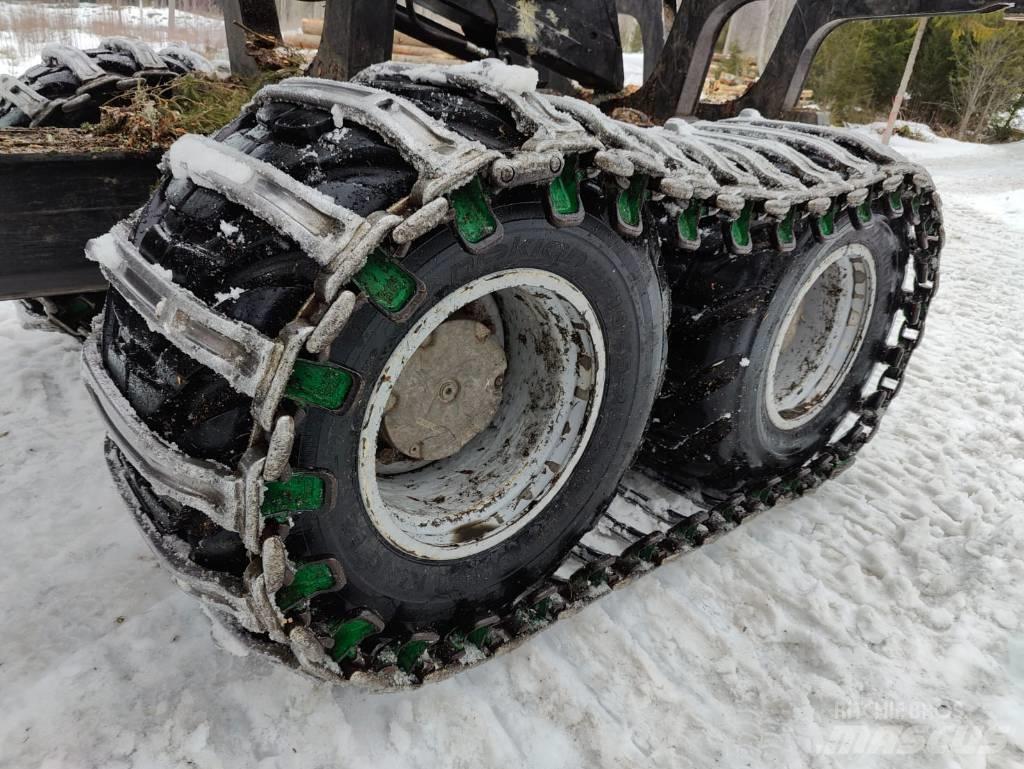 Komatsu 875 Vyvážecí traktory
