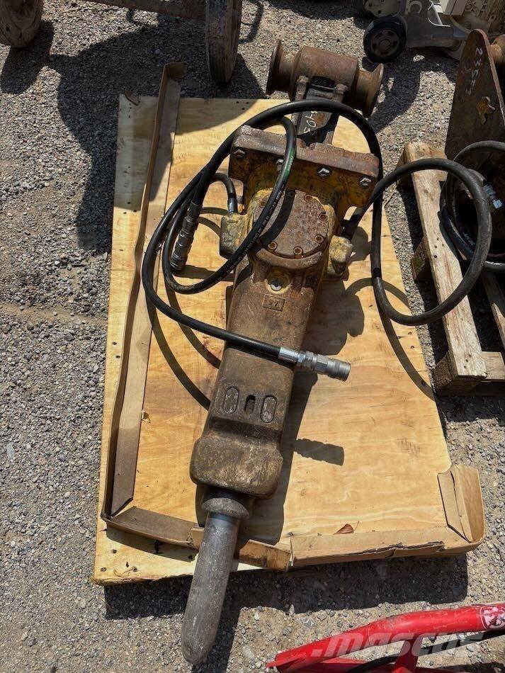 Atlas Copco SB 202 Bourací kladiva / Sbíječky