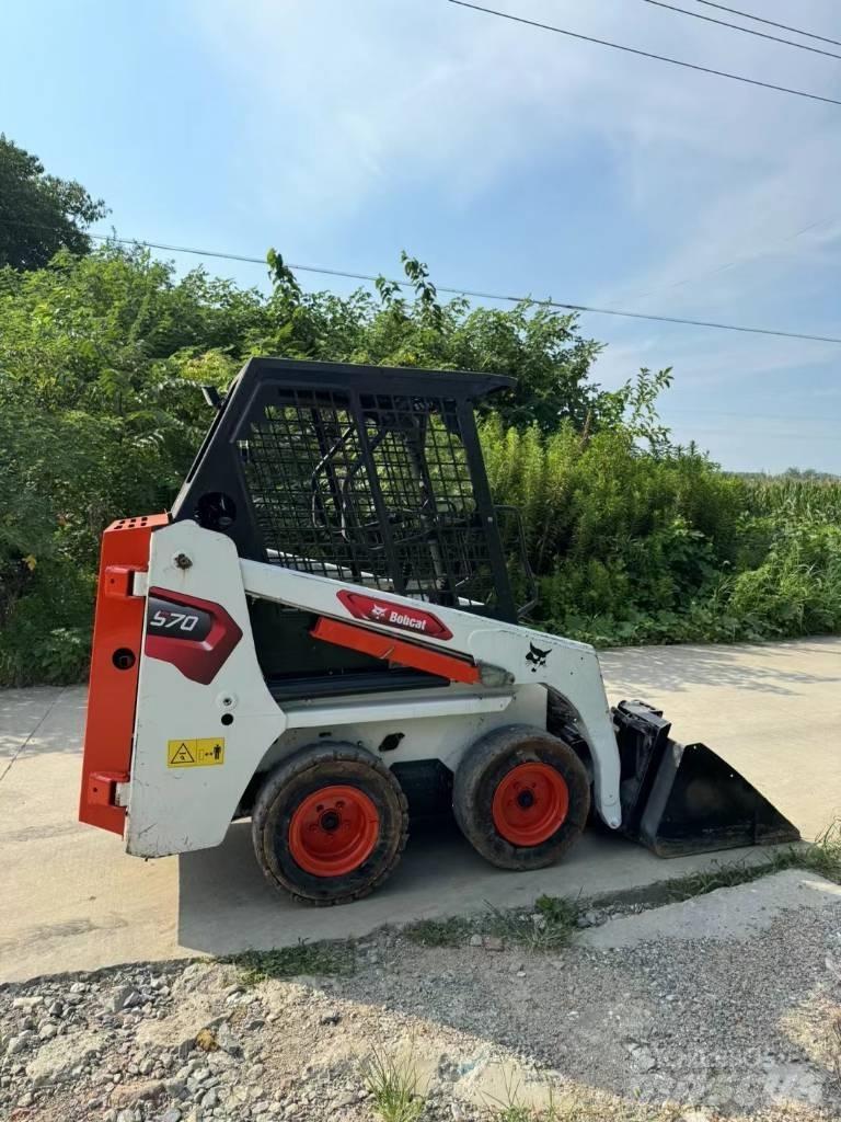 Bobcat S70 Smykem řízené nakladače