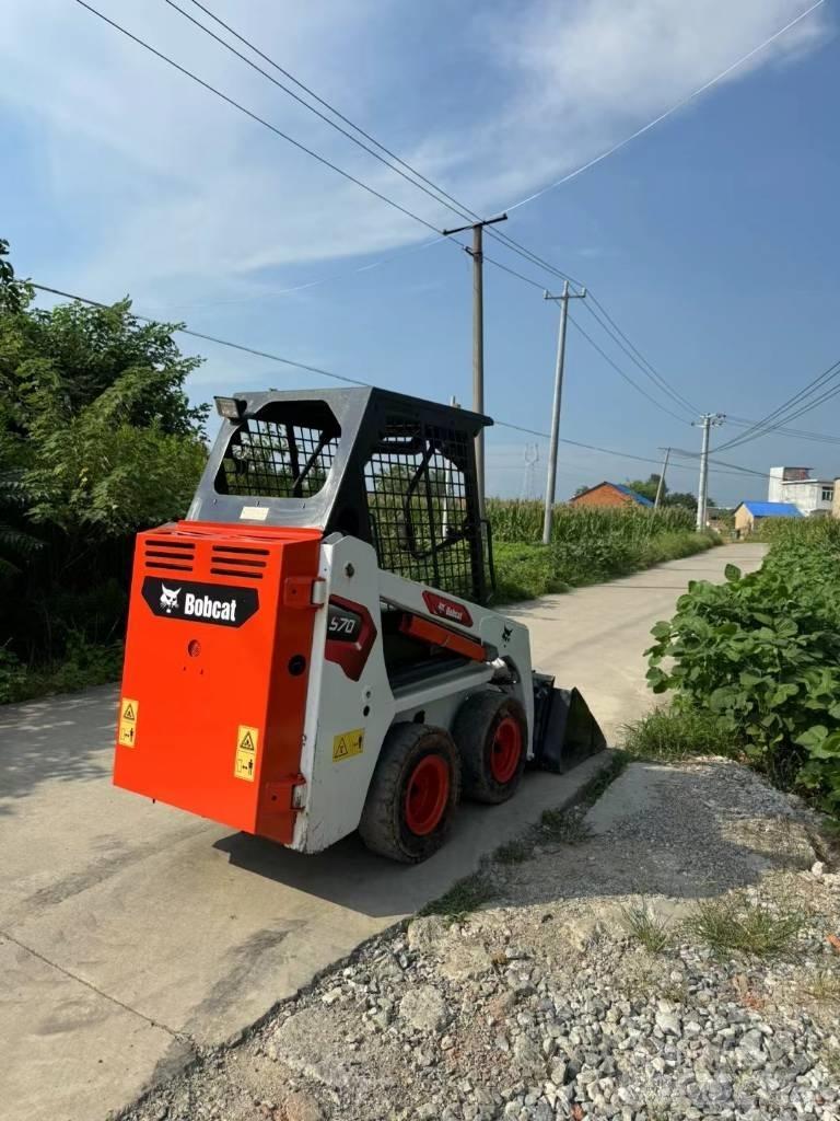 Bobcat S70 Smykem řízené nakladače