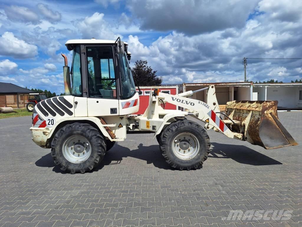 Volvo L 30 B Kolové nakladače