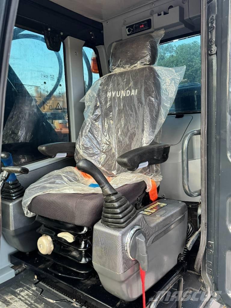 Hyundai 220HX Pásová rýpadla