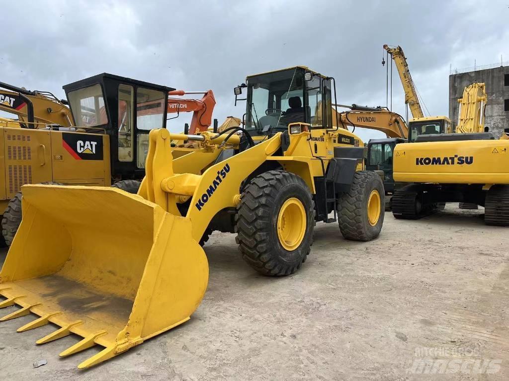 Komatsu WA 320-5 Kolové nakladače