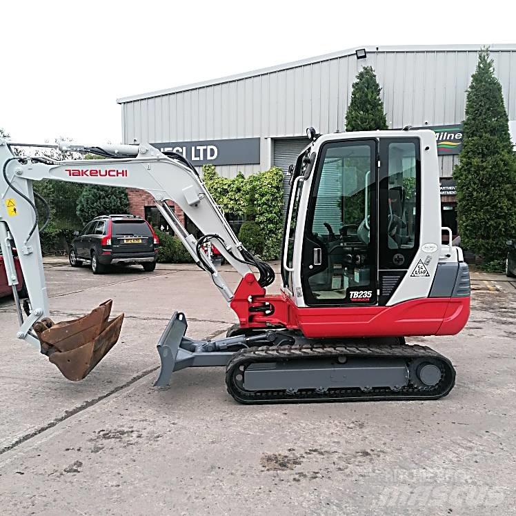Takeuchi TB235 Mini rýpadla < 7t