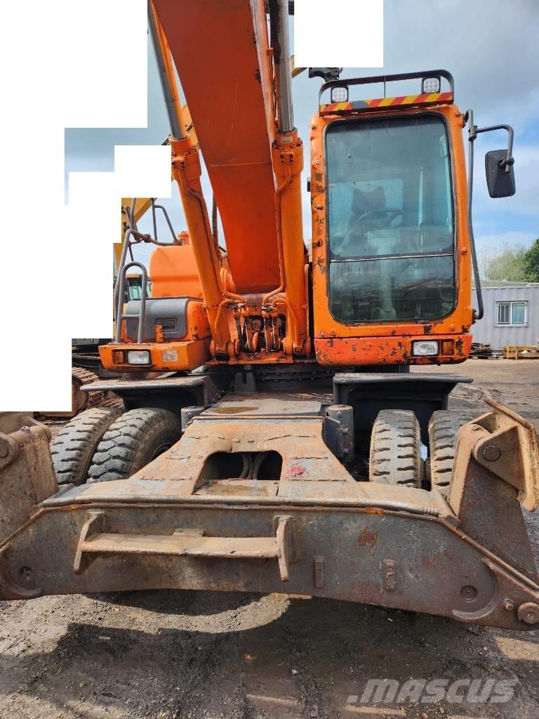 Doosan DX 210WA Kolová rýpadla