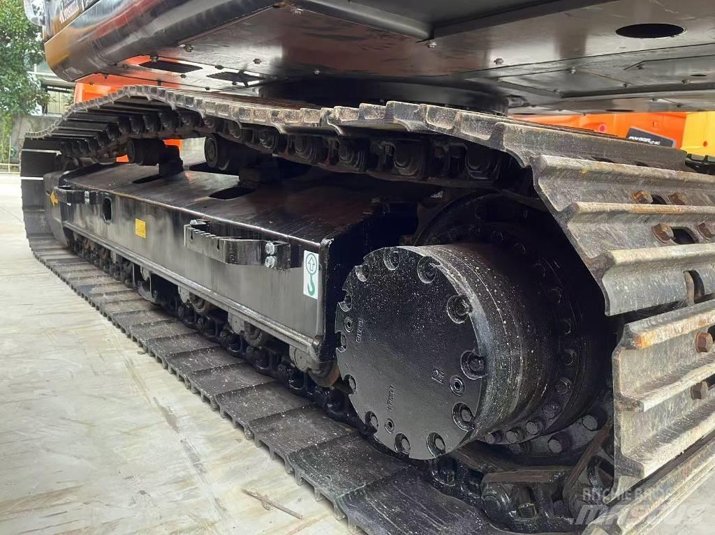 Hitachi zx200 Pásová rýpadla