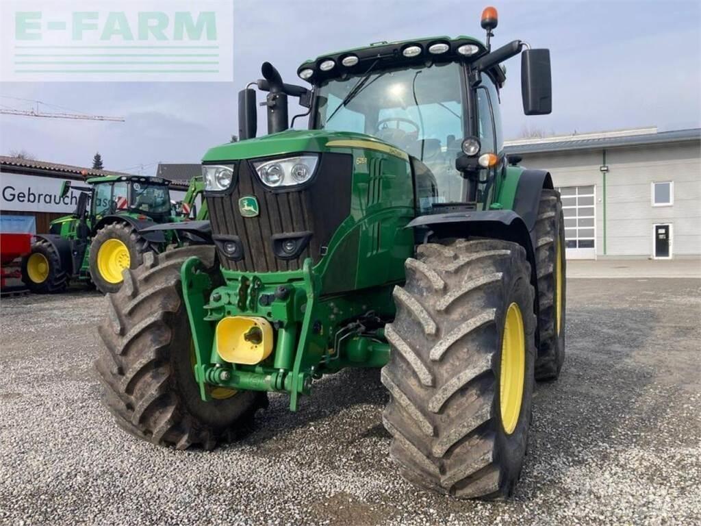 John Deere 6215r Traktory