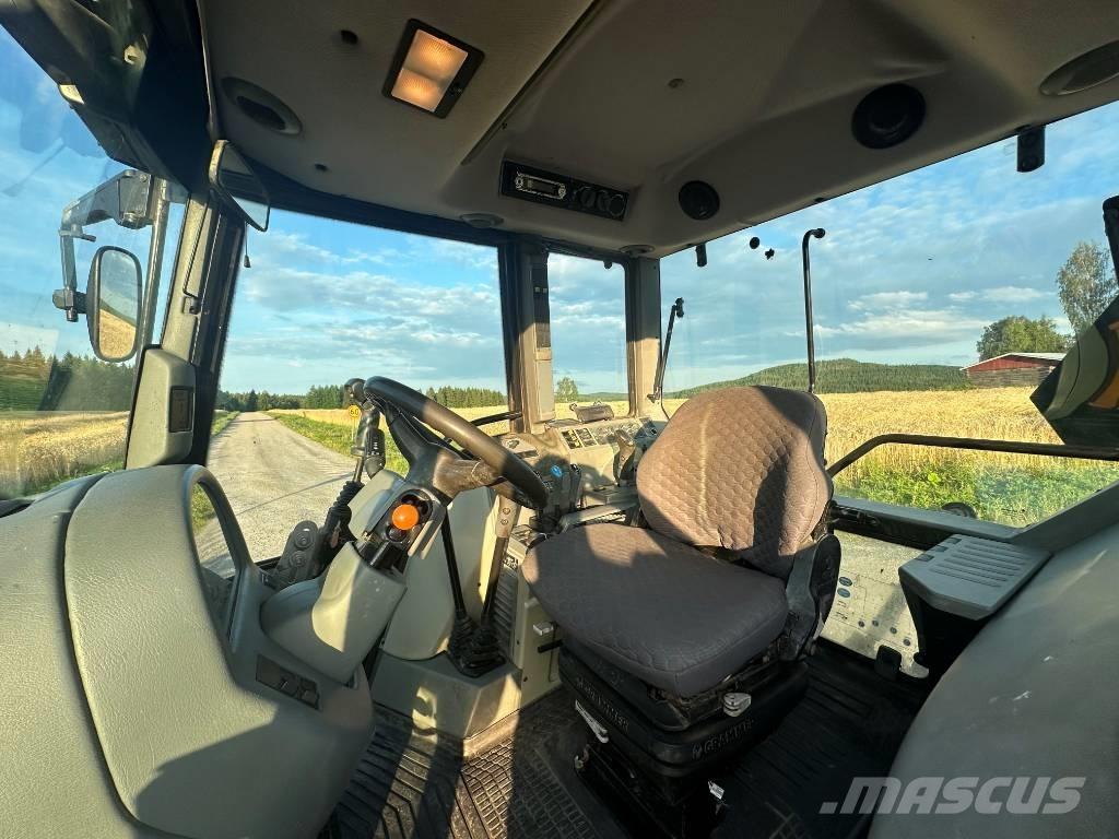 Valtra 6850 Traktory