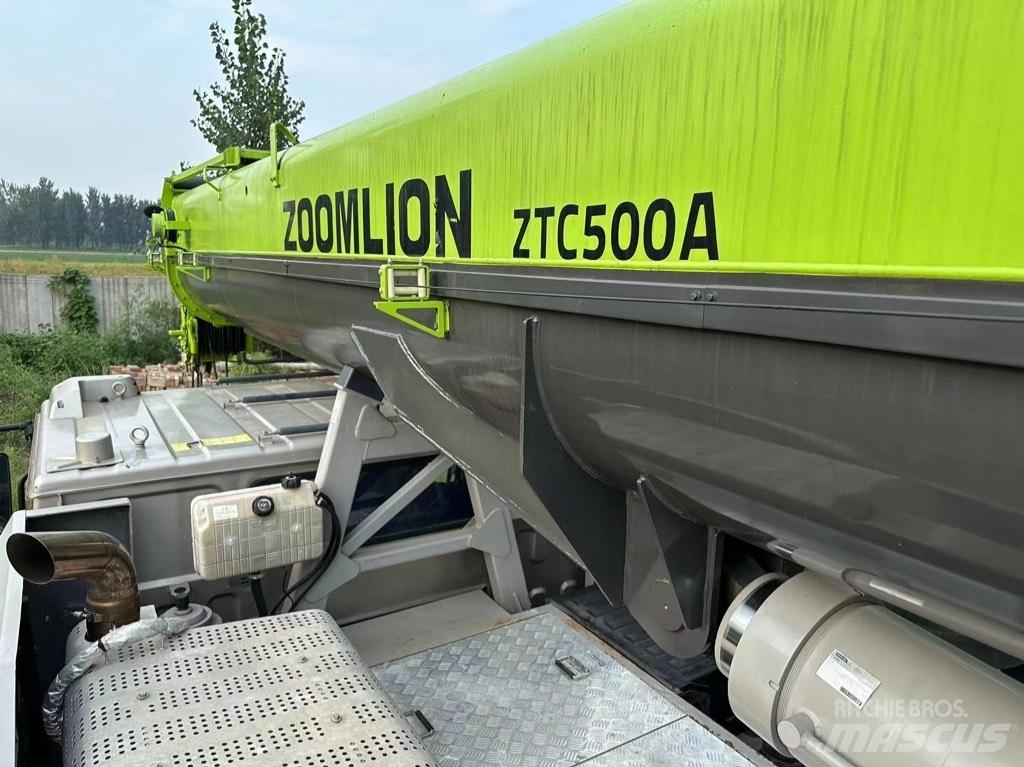 Zoomlion ZTC500A Univerzální terénní jeřáby