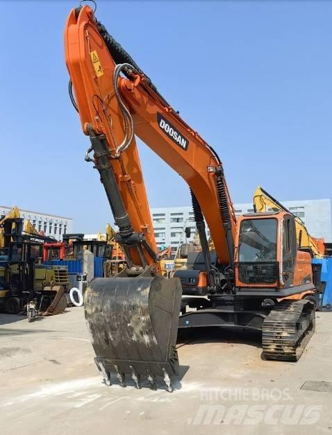 Doosan DX300 Pásová rýpadla