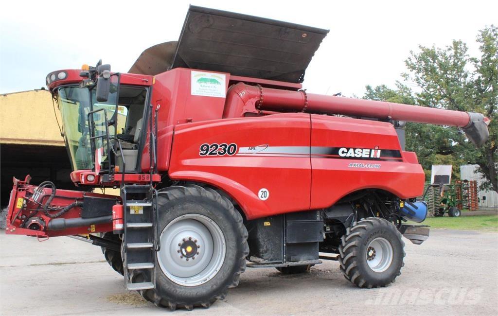 Case IH AF 9230 Sklízecí mlátičky