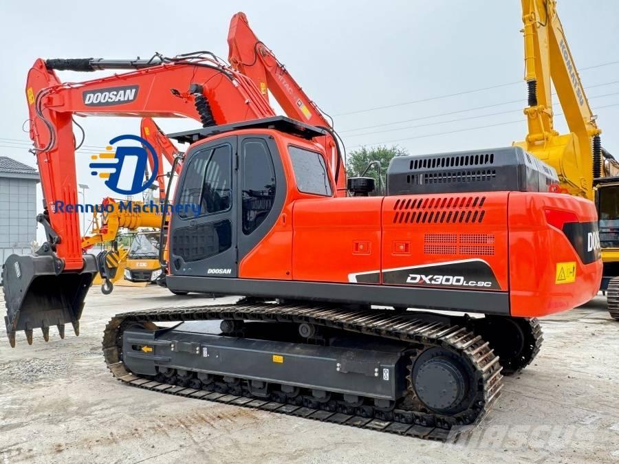 Doosan DX 300LC-9C Pásová rýpadla