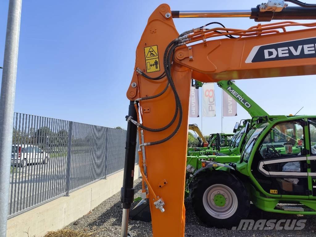 Develon DX 140 LCR-7 Pásová rýpadla