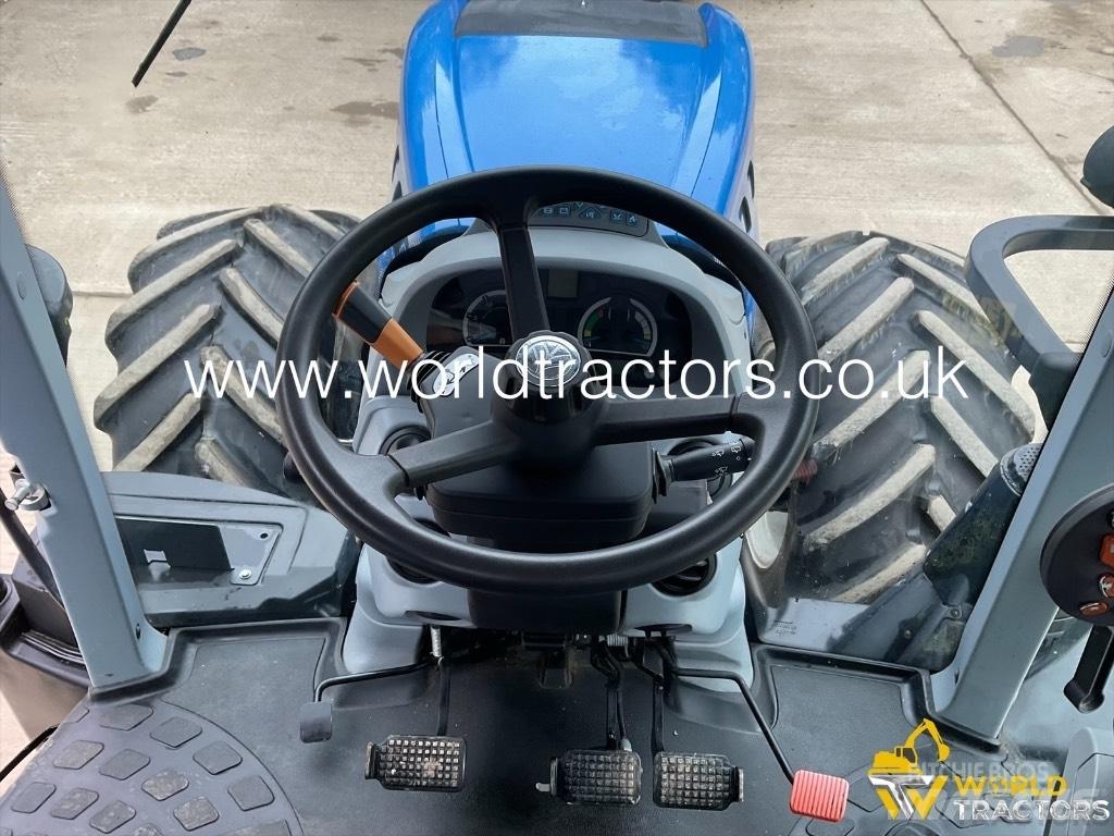 New Holland T 7.245 Traktory