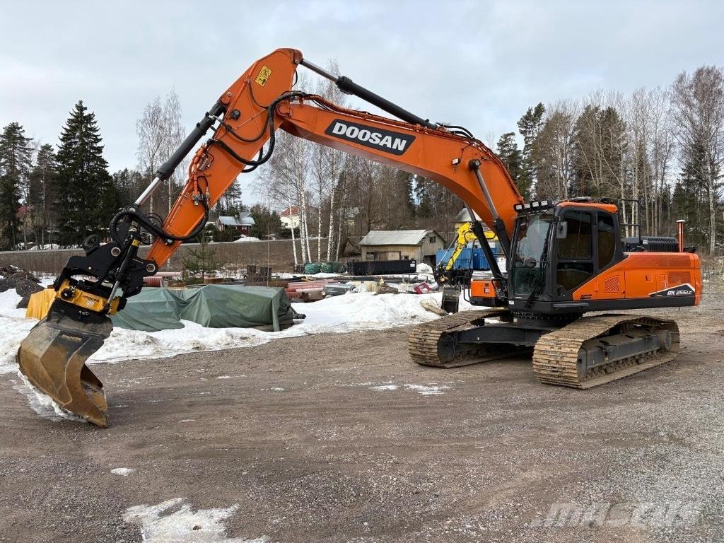 Doosan DX 255 LC-7 Pásová rýpadla