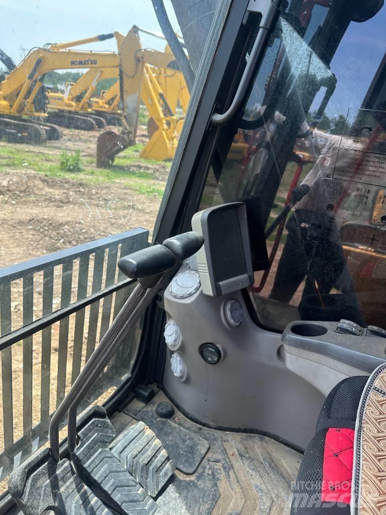 Volvo EC250D Pásová rýpadla